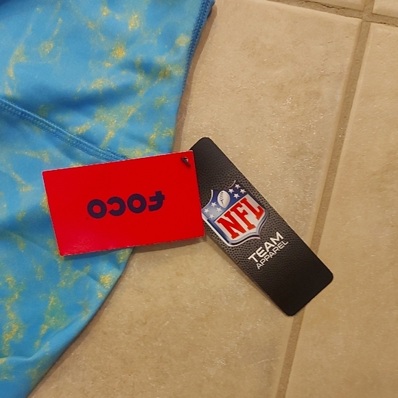 Los Angeles Chargers Women's Leggings - Picture 4 of 5